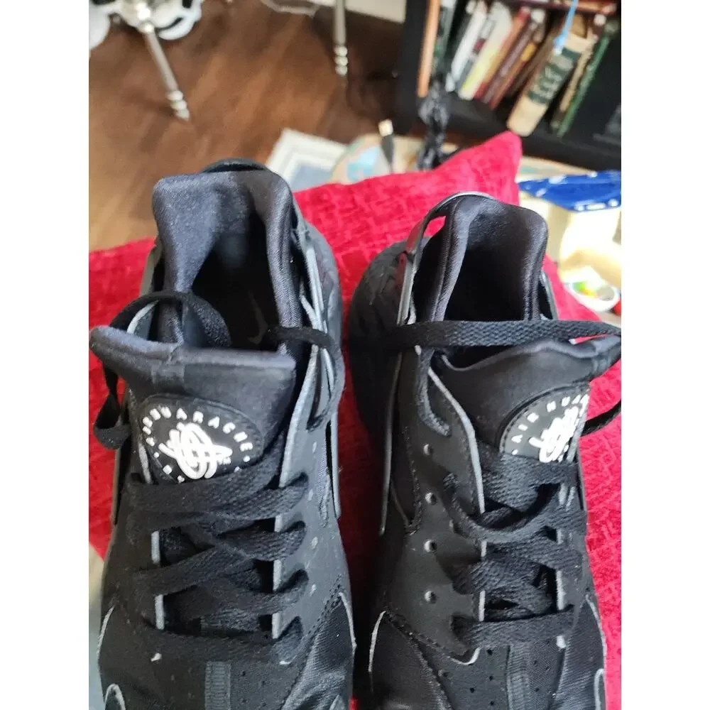 Nike Air Huarache Run Triple Black Size 8 M